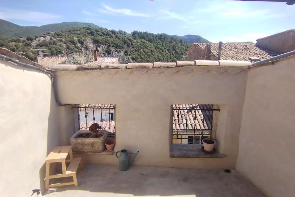 Les Toits Nyonsais Apartment Bagian luar foto